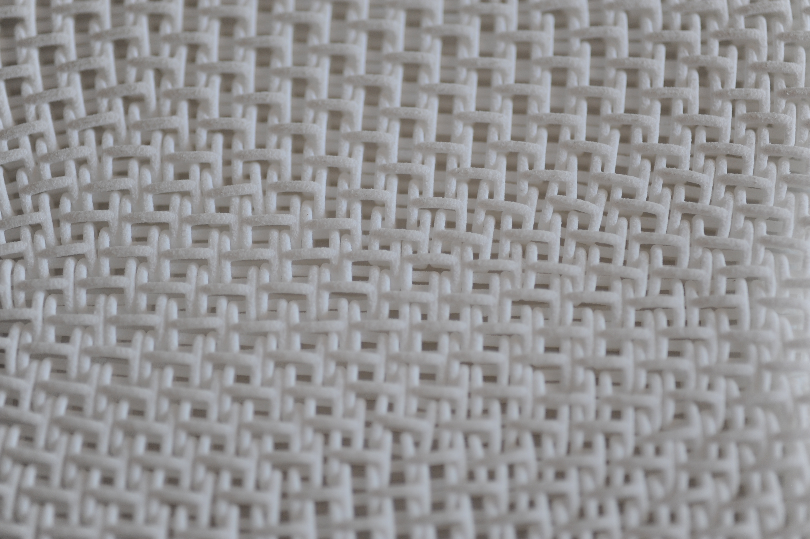 ◦ Makeria Make-Germany_3D Druck. Kettenhemd modern - Kunststoff. Textile Haptik nah _Ph typiconia_2016.JPG