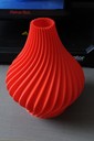 ◦ Makeria Make-Germany_3D Druck Vase rot. front 2_Ph typiconia_2016.JPG