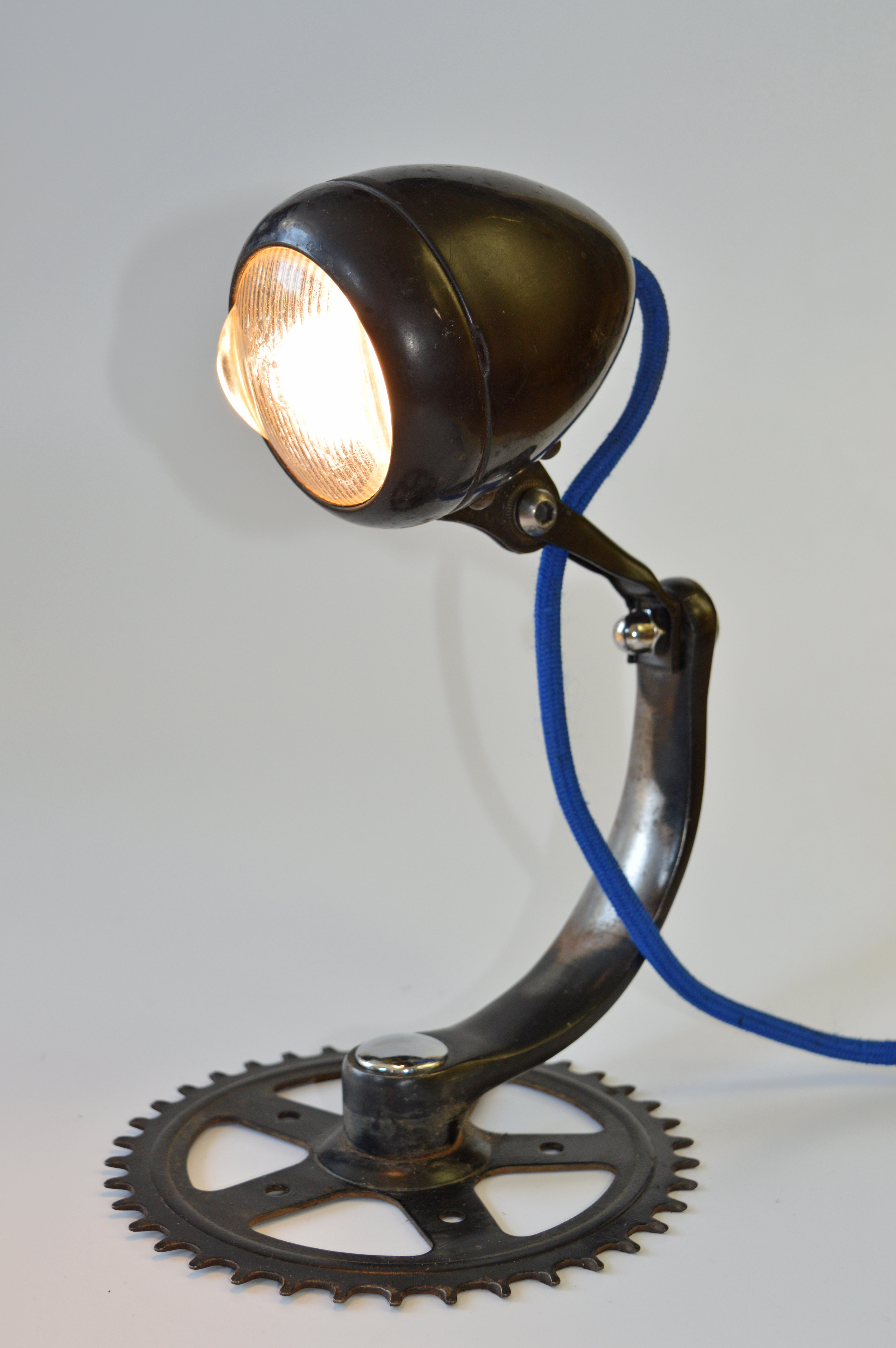 Schäfer, Maik_Fahrradlampe upcycling_2017_shepherdsworld.de-fahrradmöbel.jpg